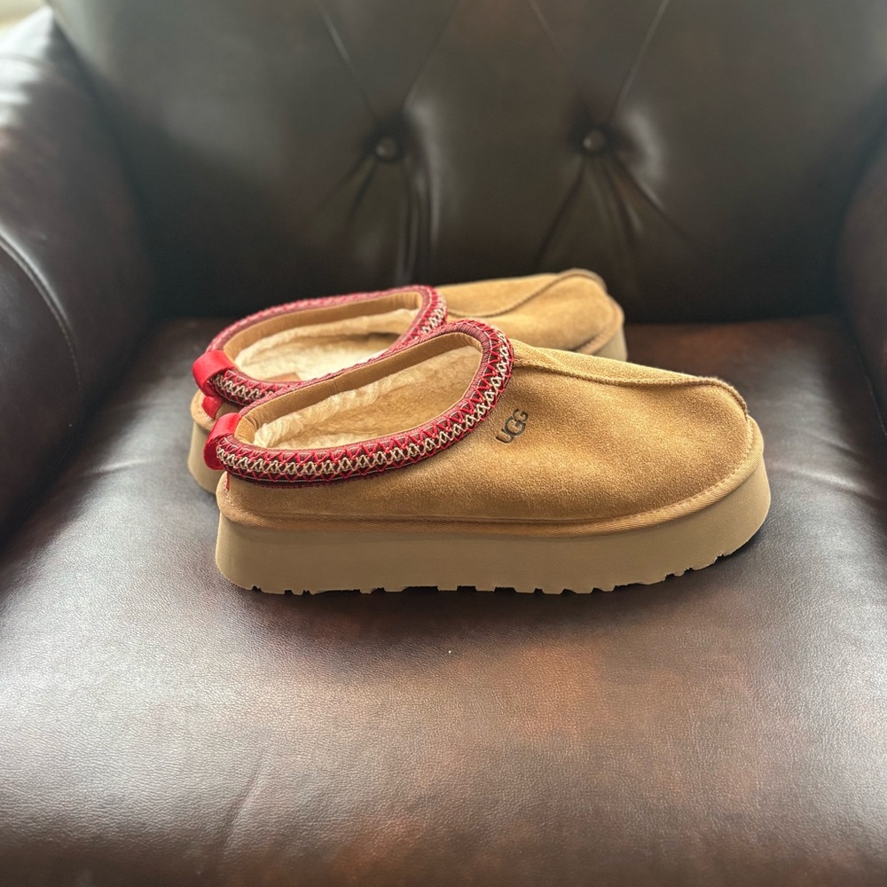 Ugg Tazz Slipper / Size 12